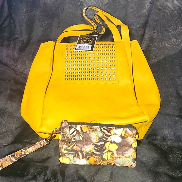 Mustard Yellow Purse with Free Wristlet - Picture 1 of 6